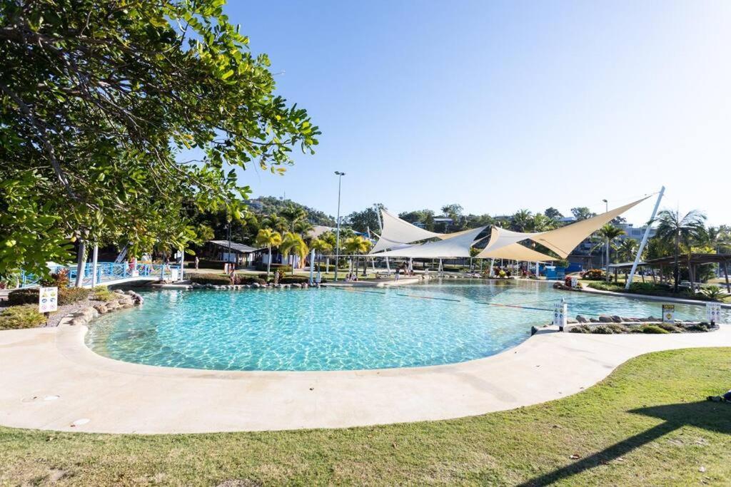 Ocean View 33A Studio Pool Ocean View Wifi Airlie Beach Esterno foto
