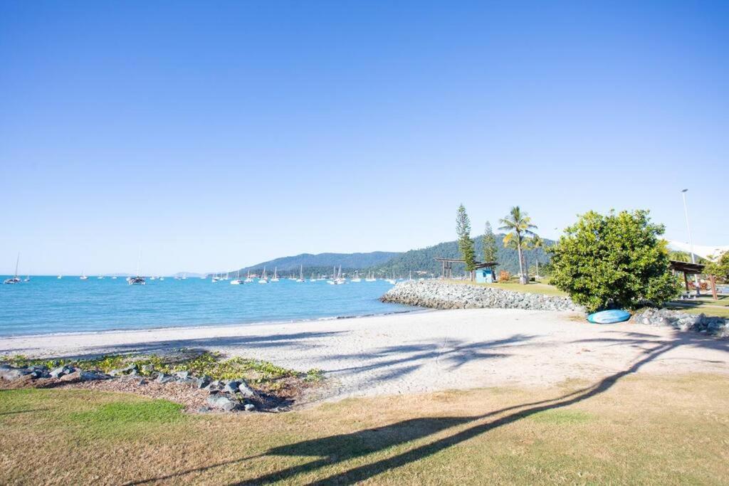 Ocean View 33A Studio Pool Ocean View Wifi Airlie Beach Esterno foto
